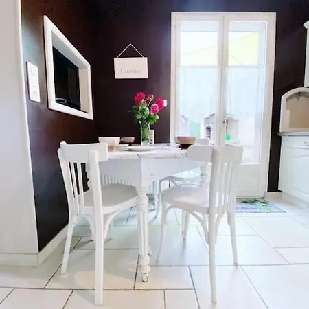 Maison Aux Portes Du Centre Historique De Avec 3 Et Garage Ντιζόν
