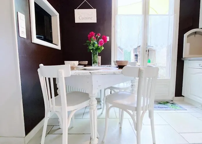 Le Refuge Du Drapeau Maison Avec 4 Proche Du Centre Historique 度假居 *